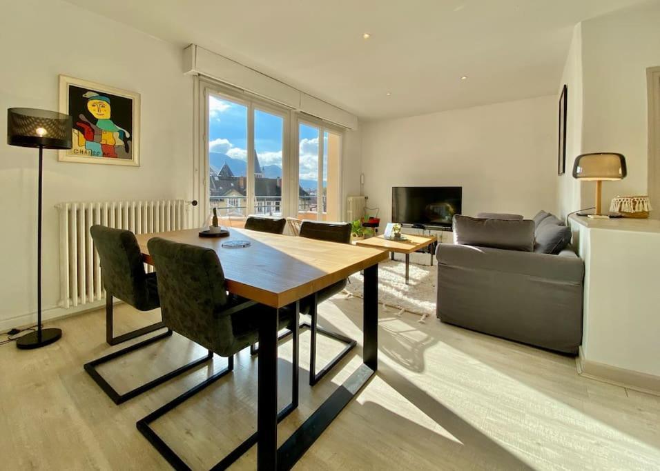 Toit-Terrasse Traversant Plein Centre 100M Du Lac Apartment Annecy Exterior photo