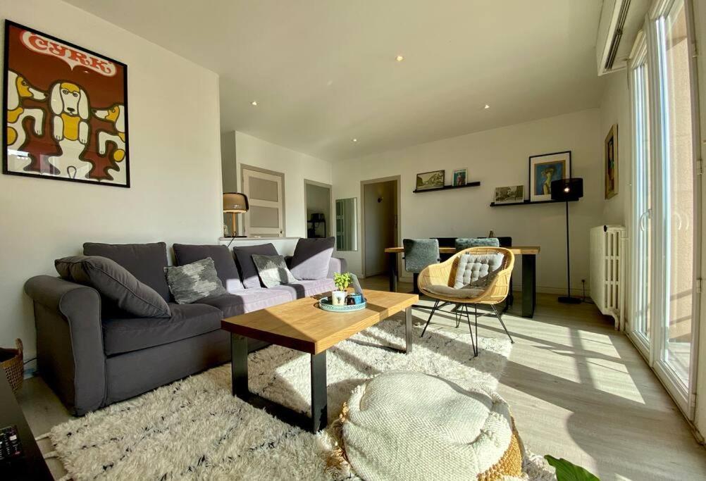 Toit-Terrasse Traversant Plein Centre 100M Du Lac Apartment Annecy Exterior photo